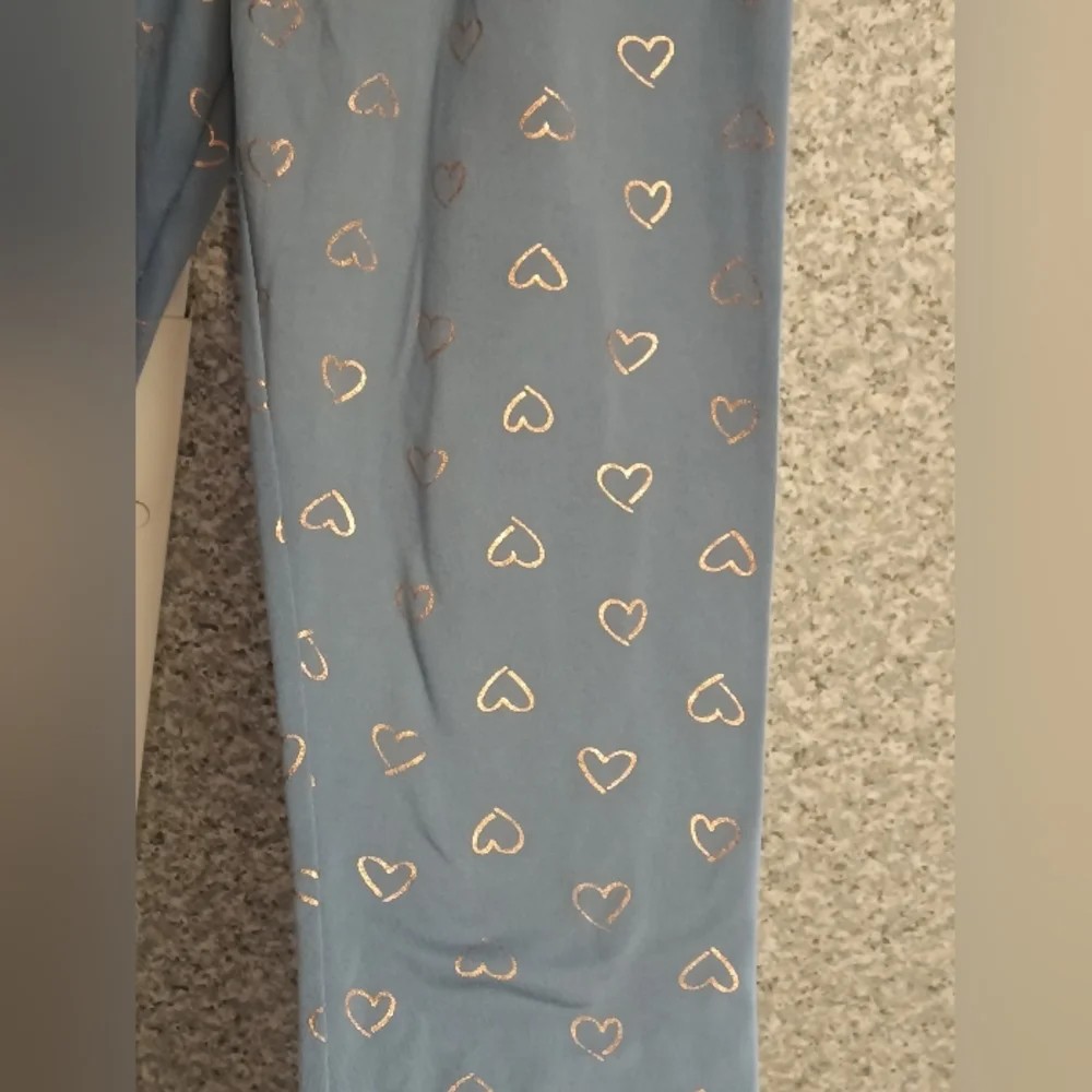 🟡𝟑/$𝟐𝟑 𝑬𝒙𝒕𝒓𝒆𝒎𝒆𝒍𝒚 𝑴𝒆 𝑩𝒍𝒖𝒆 𝑼𝒏𝒊𝒄𝒐𝒓𝒏 𝑯𝒐𝒐𝒅𝒊𝒆 𝑺𝒆𝒕 + - Picture 7 of 11